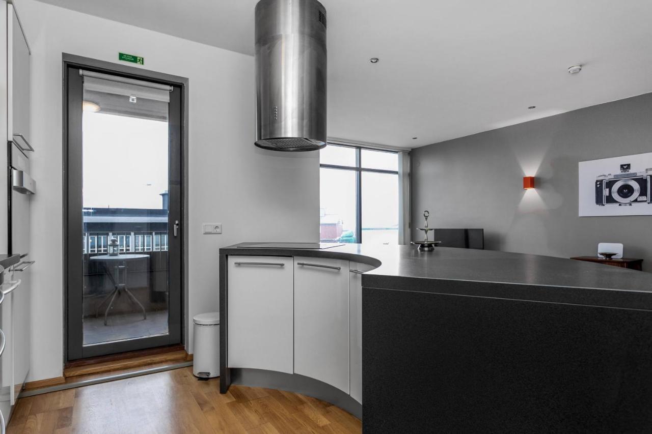 Sunny Apartment - By The Sea In City Center Reykjavik Luaran gambar