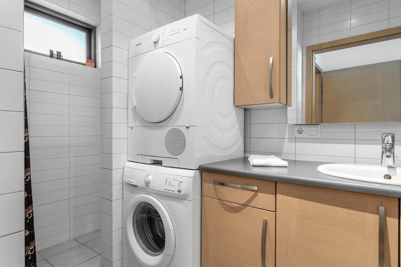 Sunny Apartment - By The Sea In City Center Reykjavik Luaran gambar